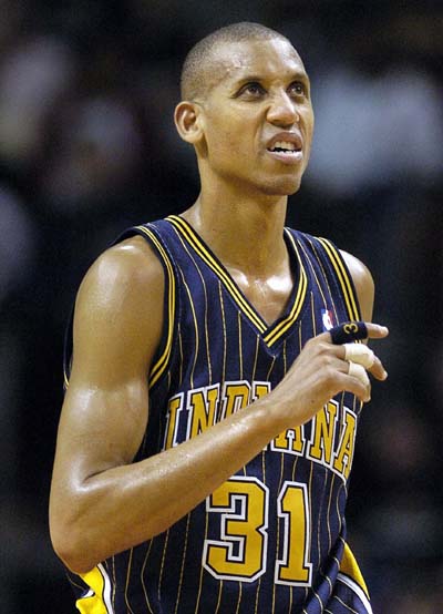 四名球员加 四名球员加