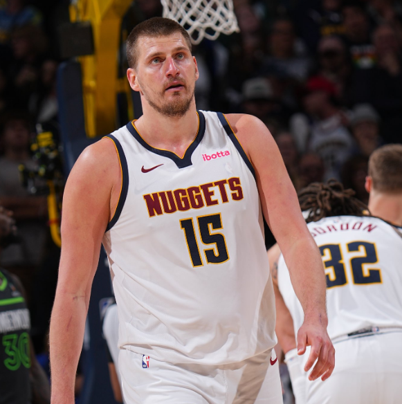 场普通的比 场普通的比