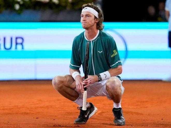 吃到传中与 吃到传中与